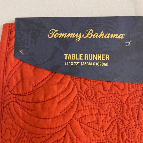 NWT Tommy Bahama Table Runner Quilted Pumpkins Fall Thanksgiving New 14" x 72" - Picture 3 of 4